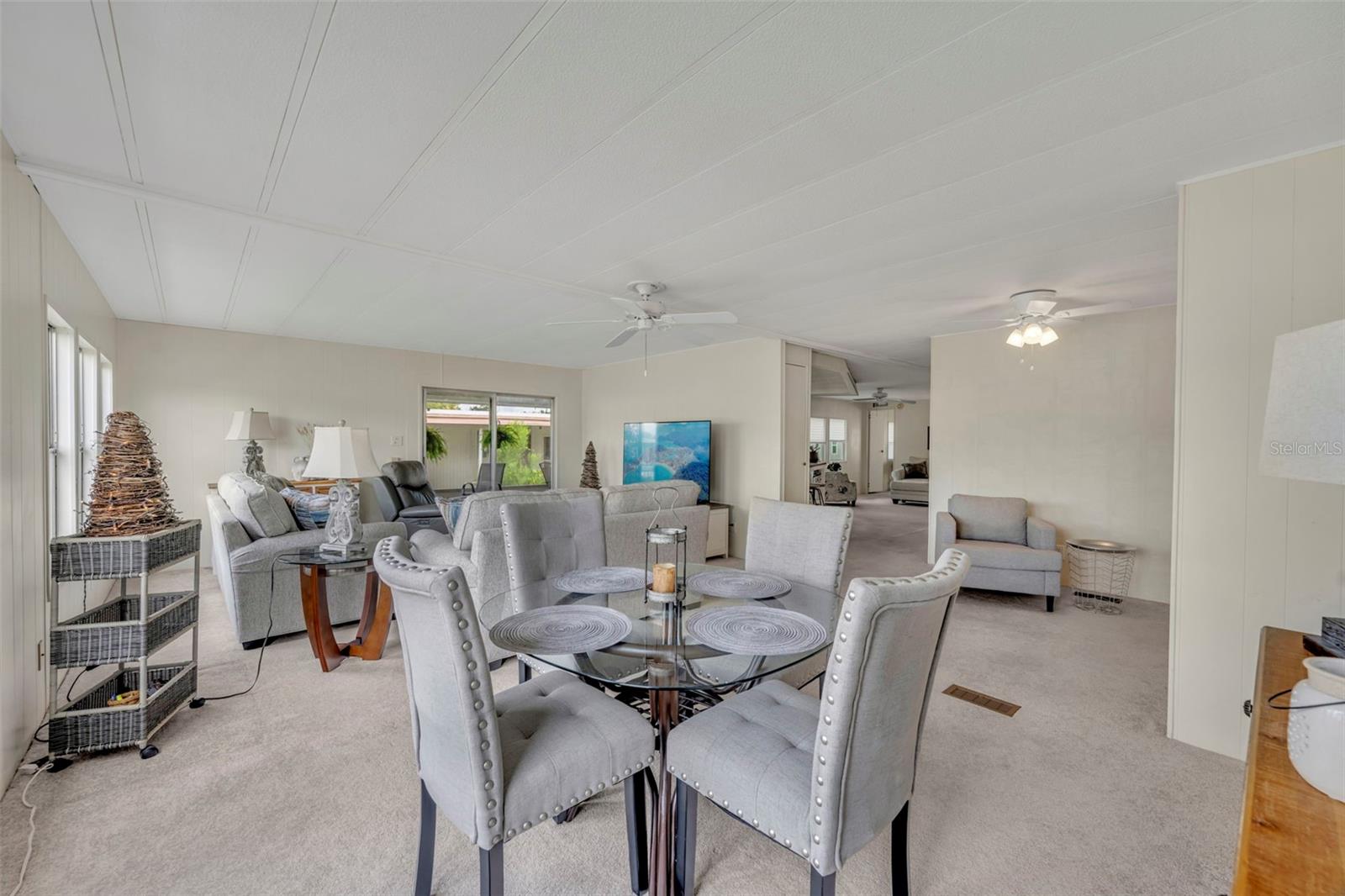 Image 19 of 53 For 261 Kelou Court
