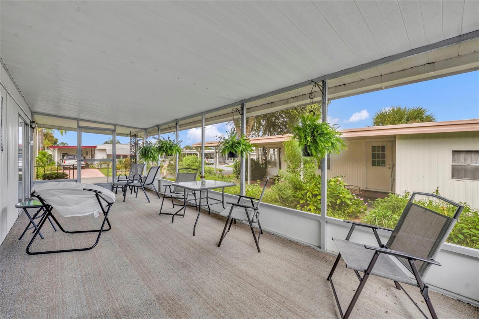 Image 29 of 53 For 261 Kelou Court