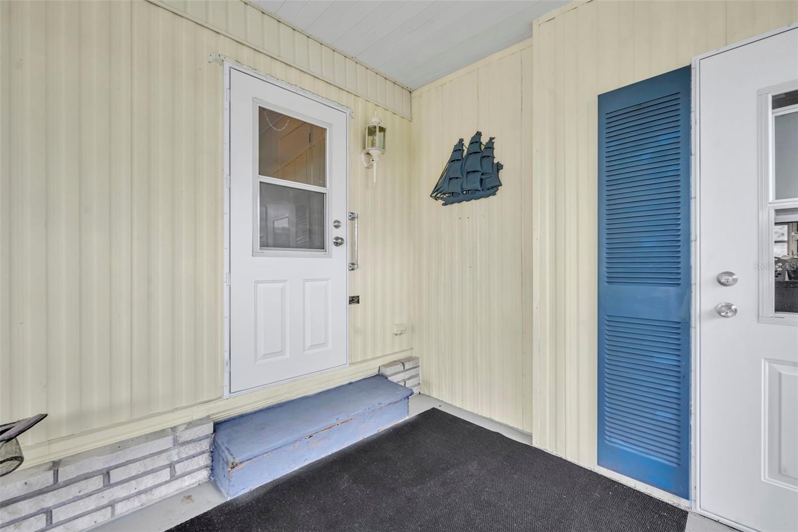 Image 32 of 53 For 261 Kelou Court
