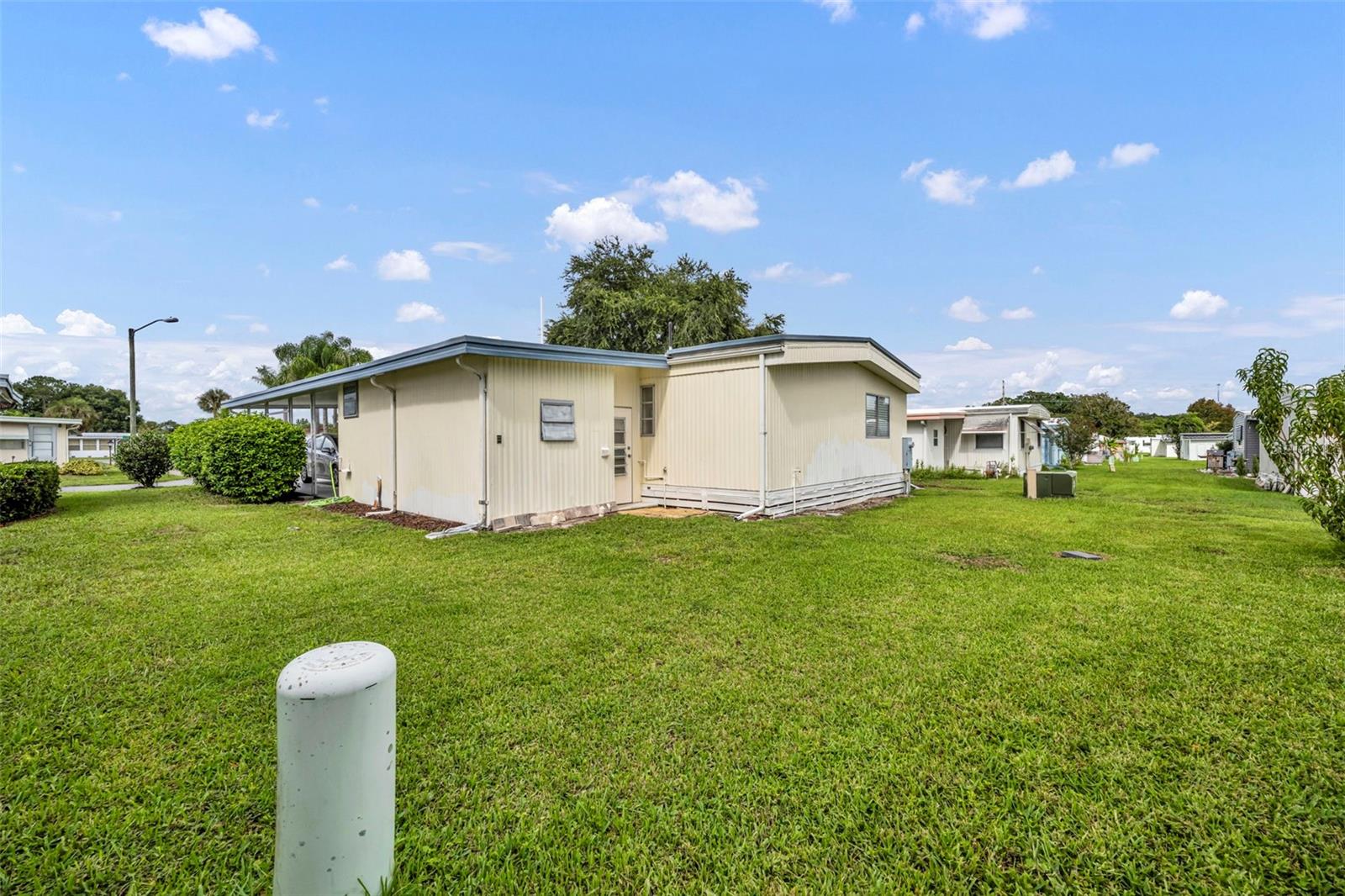 Image 34 of 53 For 261 Kelou Court