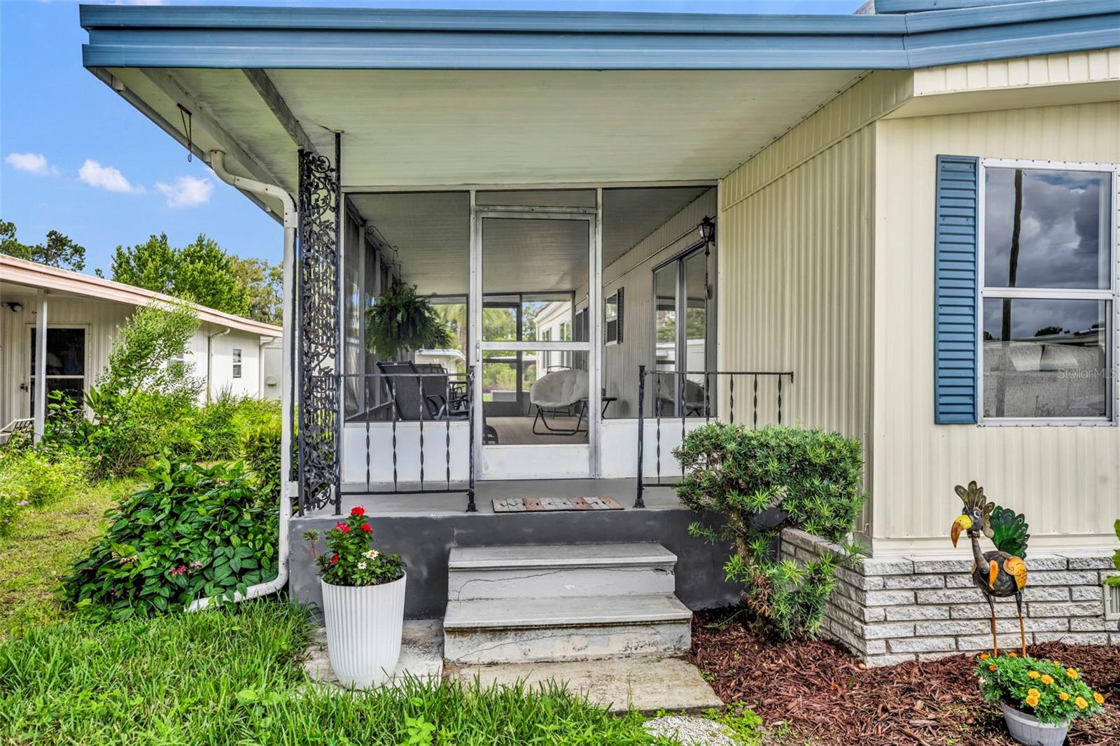 Image 4 of 53 For 261 Kelou Court