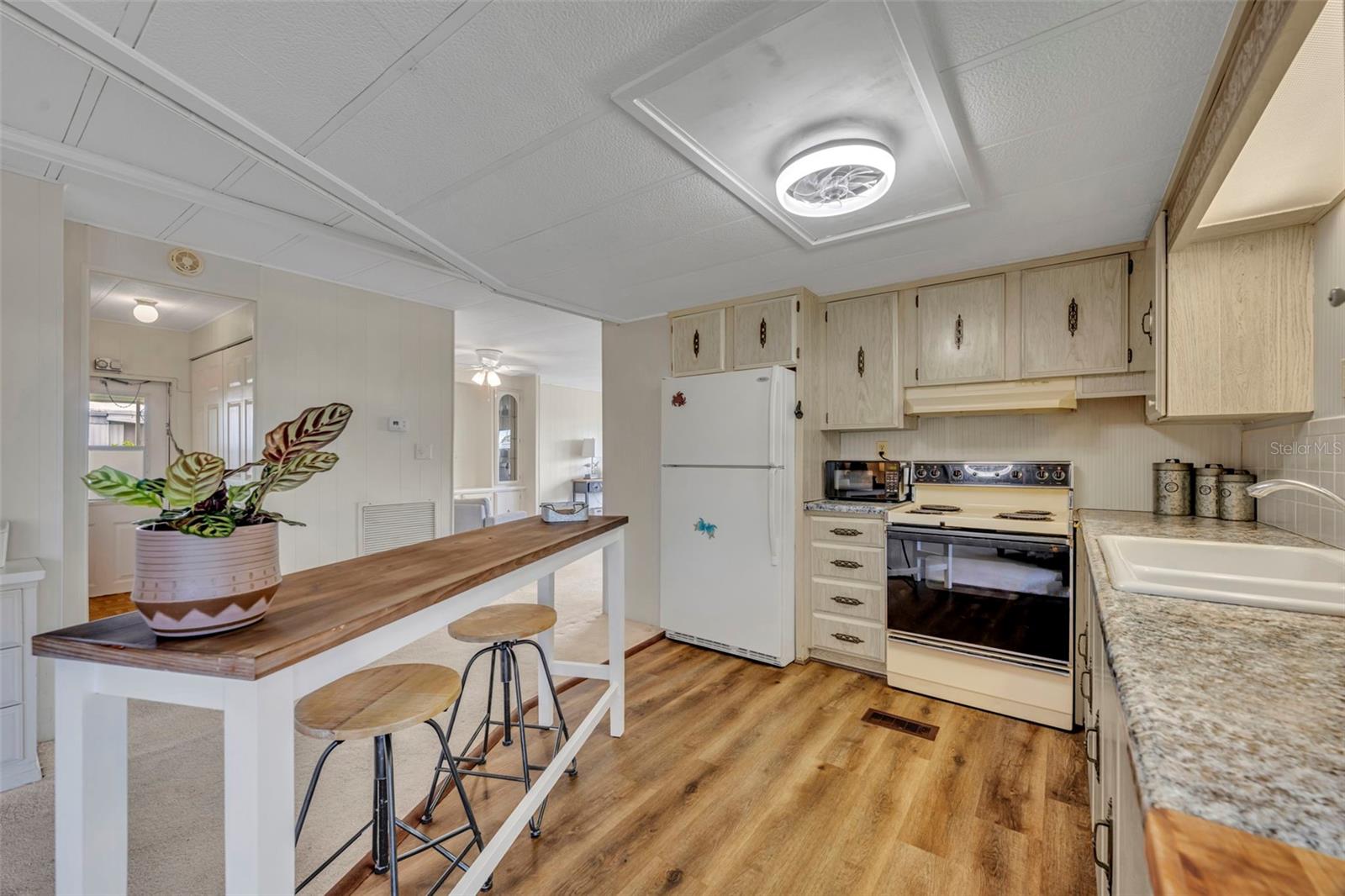 Image 8 of 53 For 261 Kelou Court