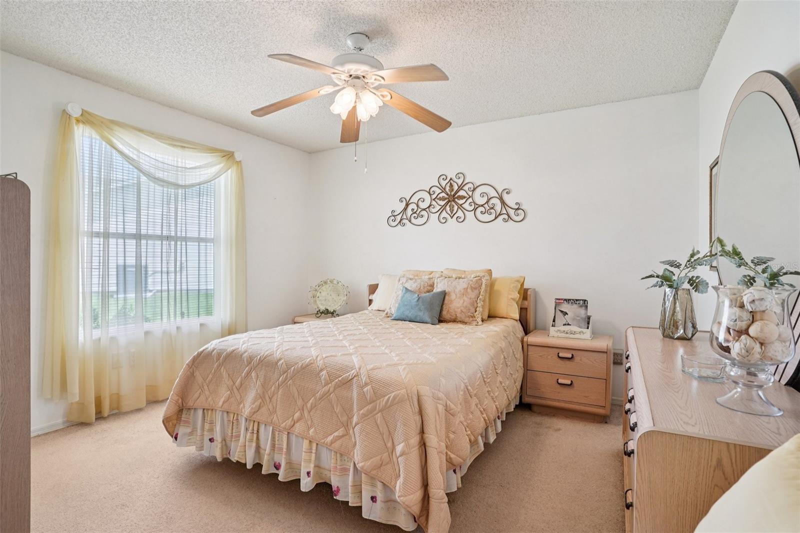 Image 16 of 43 For 1410 Sanchez Court