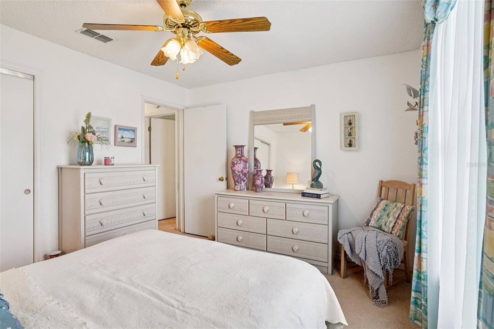Image 22 of 43 For 1410 Sanchez Court