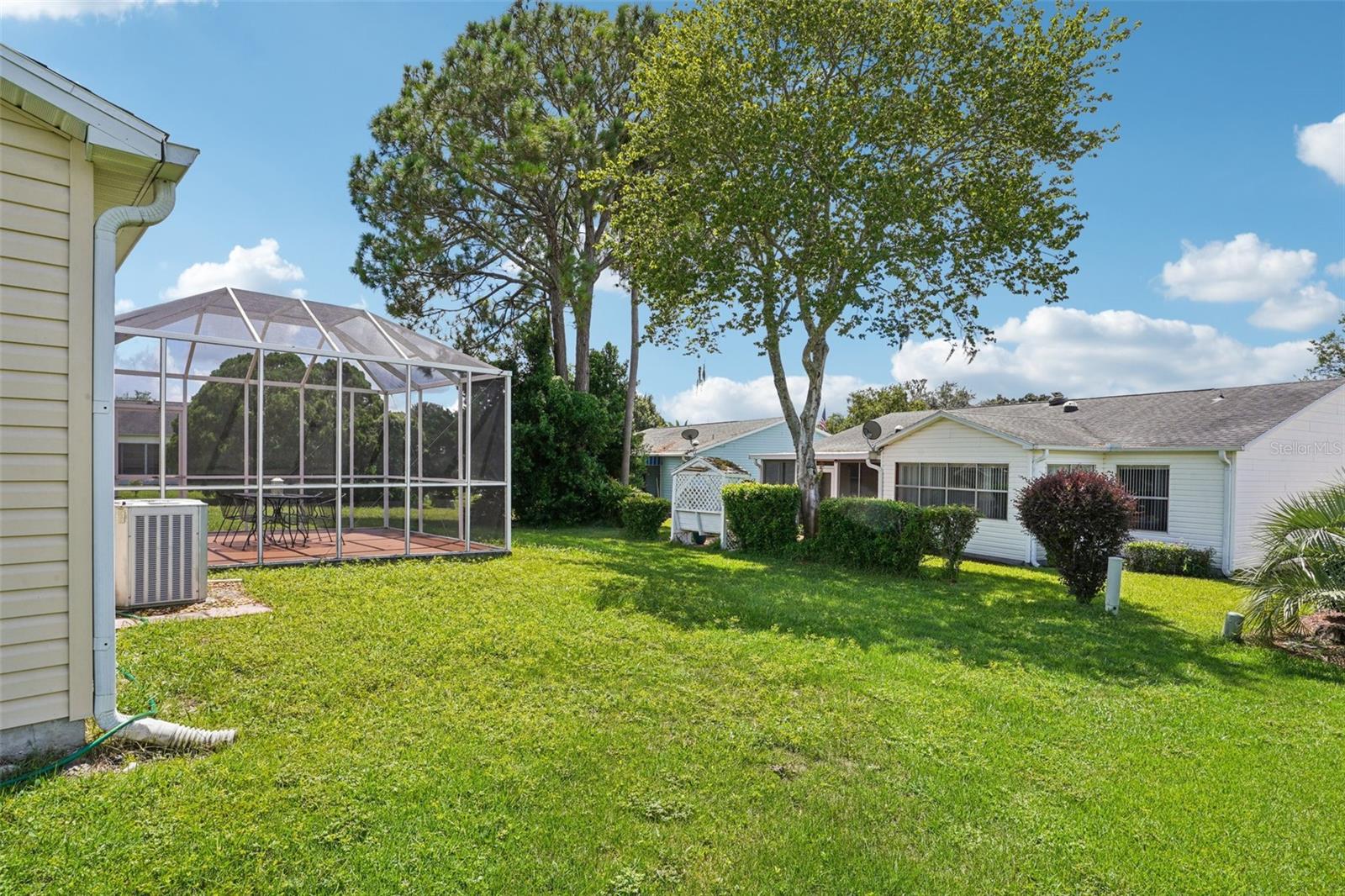 Image 26 of 43 For 1410 Sanchez Court