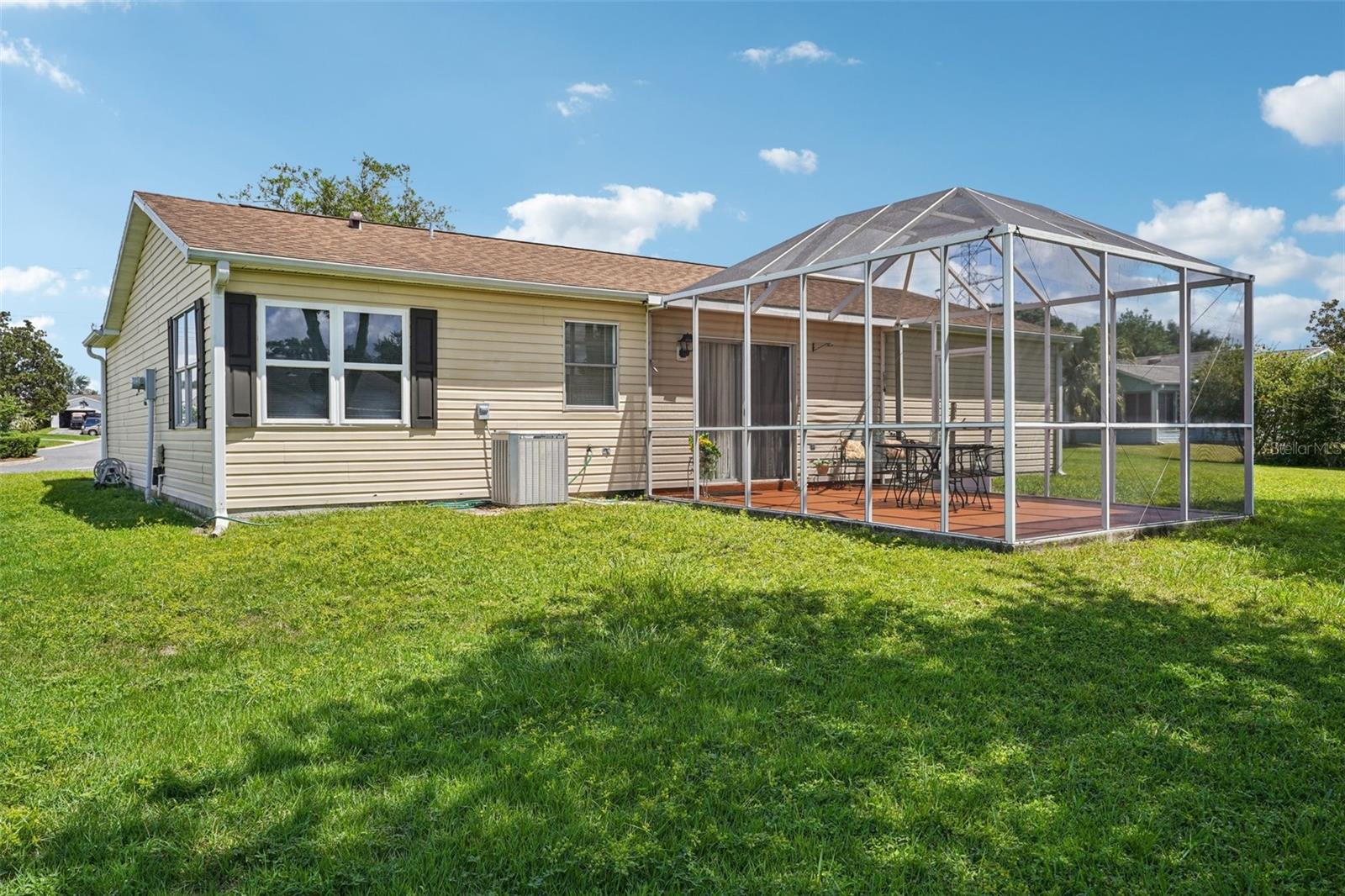 Image 27 of 43 For 1410 Sanchez Court