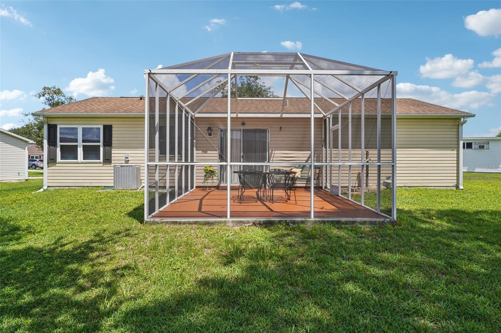 Image 28 of 43 For 1410 Sanchez Court