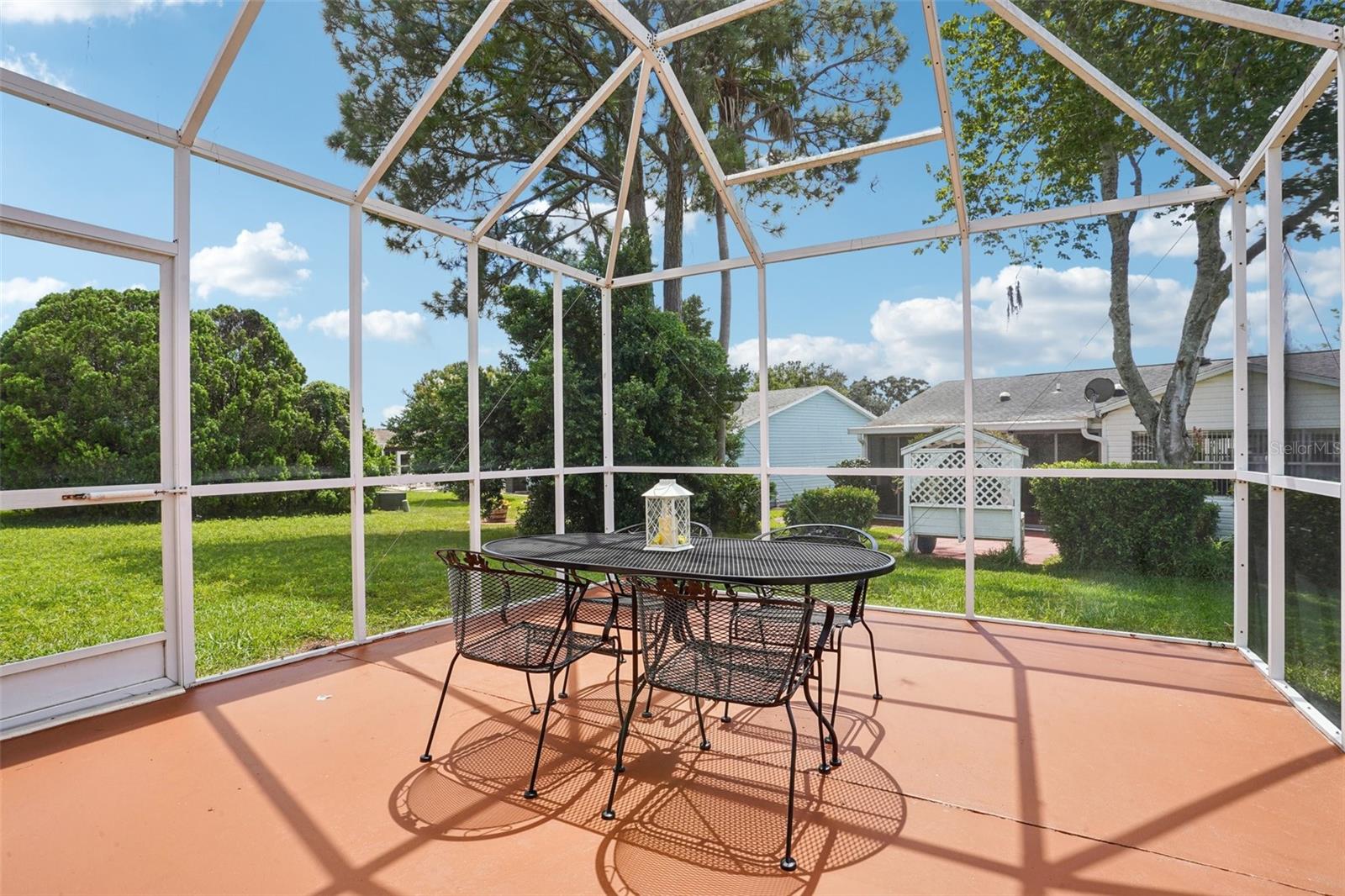 Image 31 of 43 For 1410 Sanchez Court
