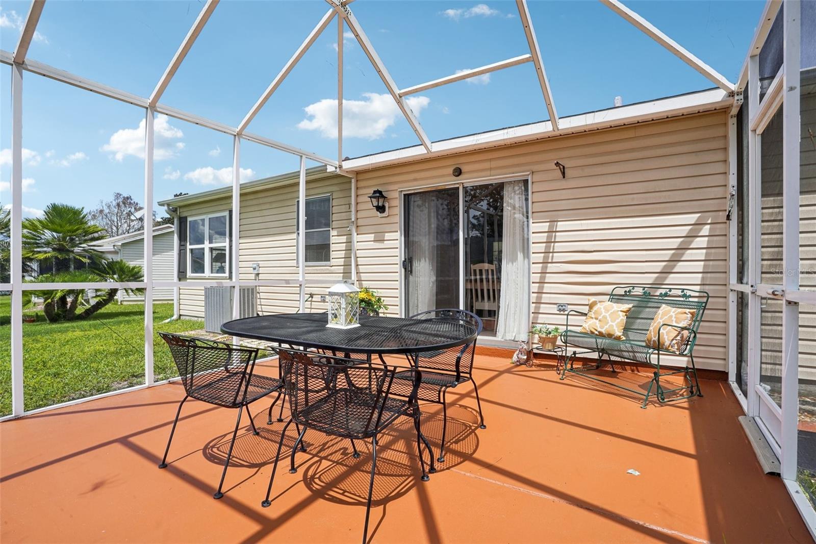 Image 32 of 43 For 1410 Sanchez Court