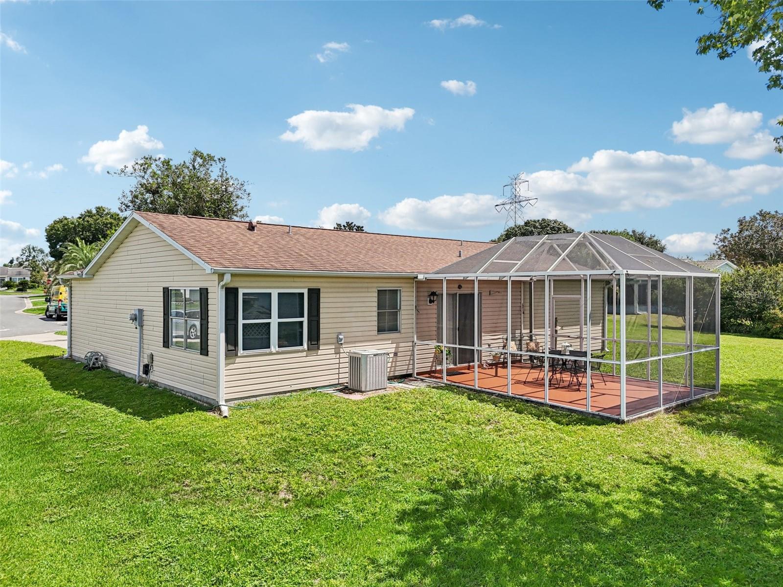 Image 33 of 43 For 1410 Sanchez Court