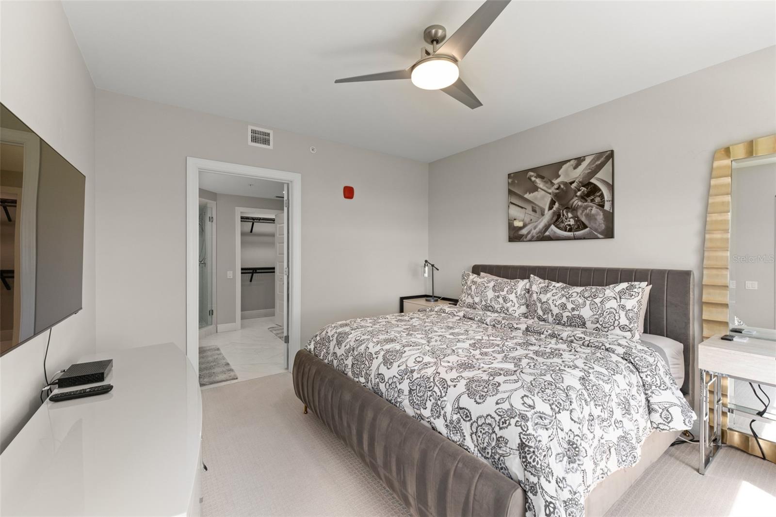 Image 32 of 48 For 16300 County Road 455  106