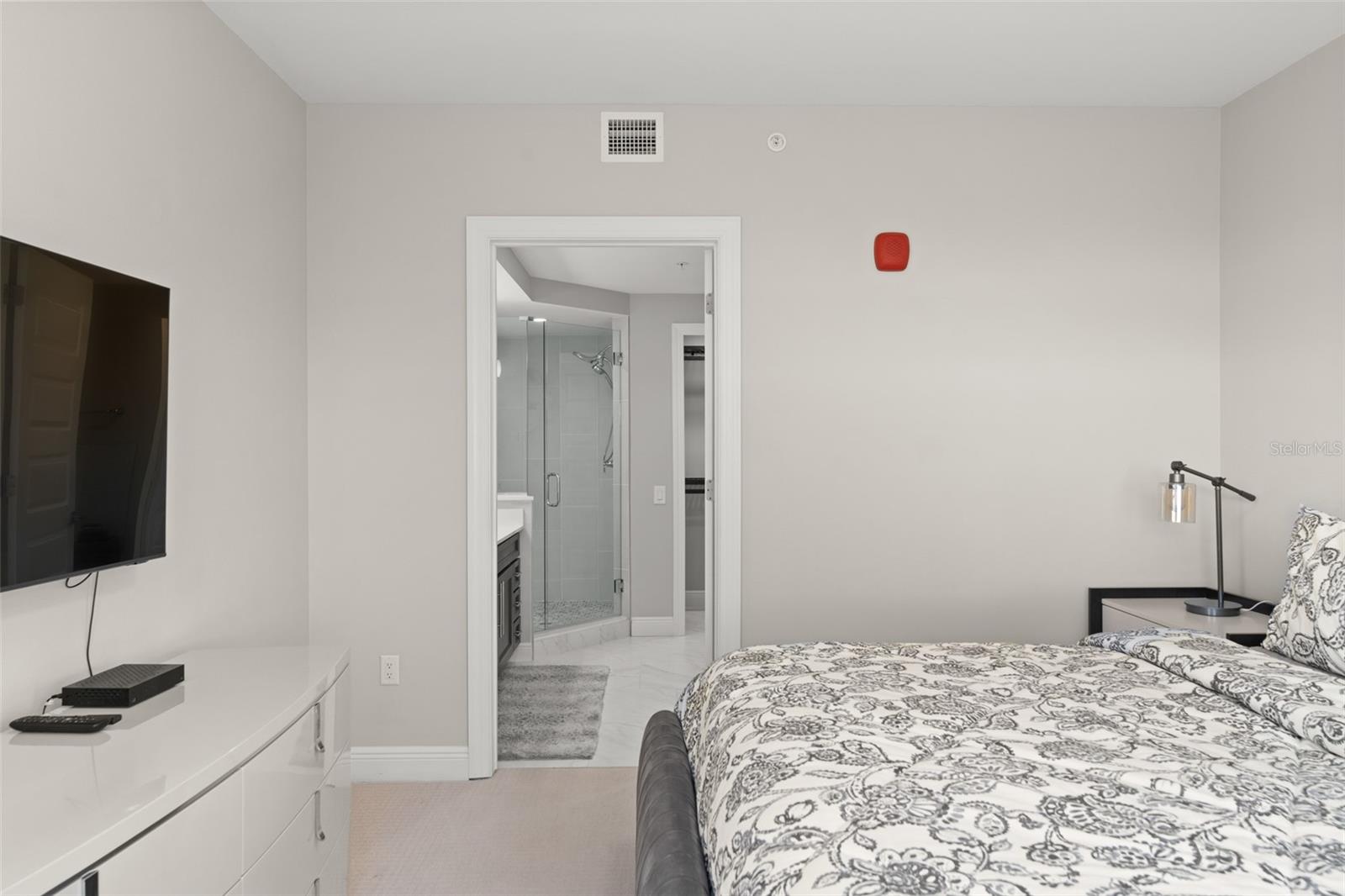 Image 33 of 48 For 16300 County Road 455  106