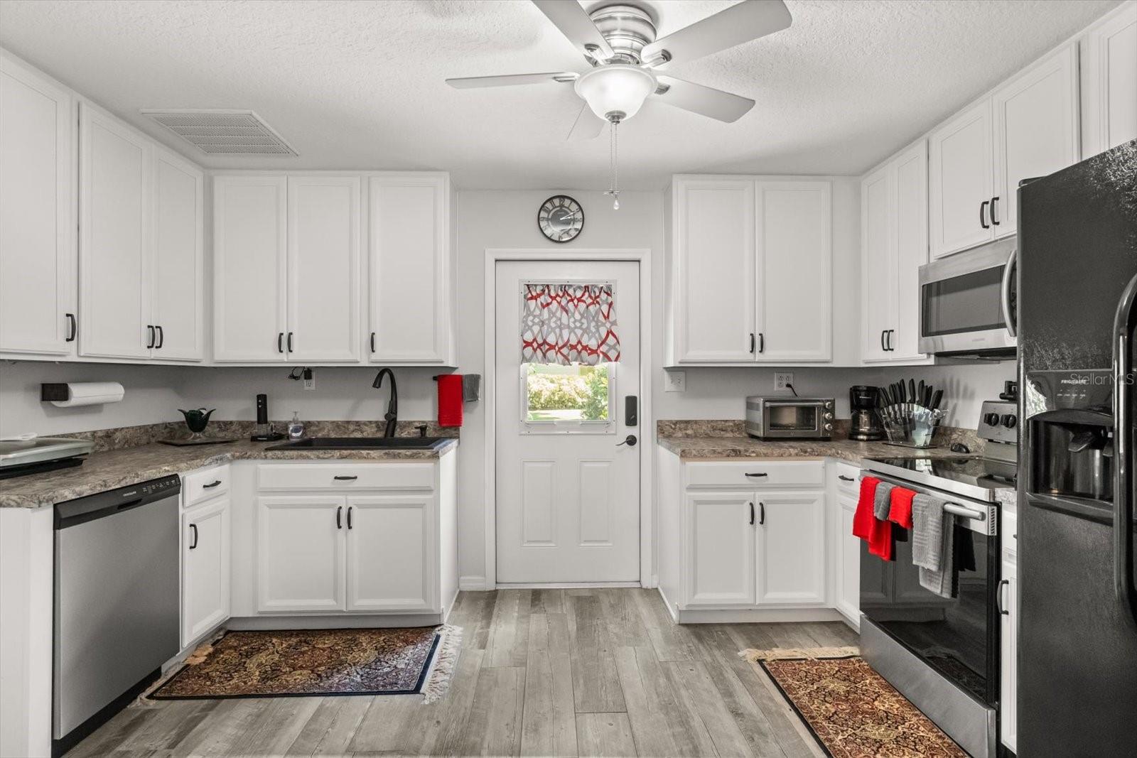 Image 31 of 50 For 35215 Harbor Shores Road