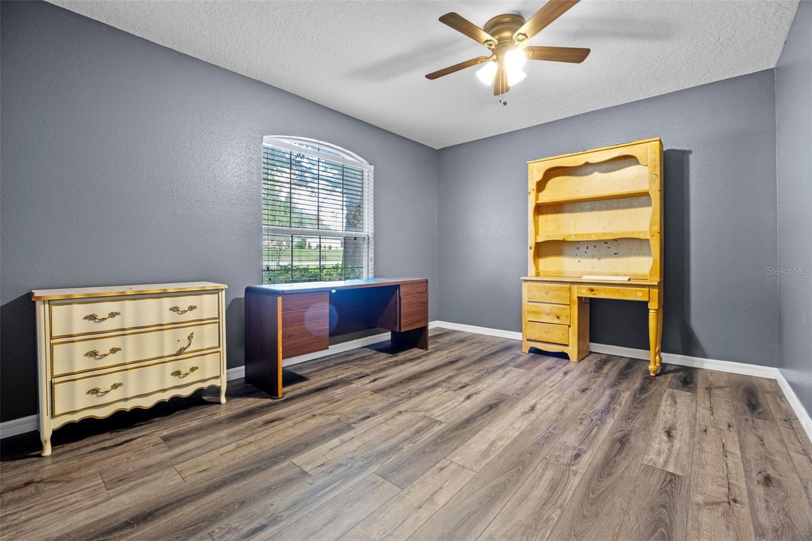 Image 23 of 43 For 2228 Lake Pointe Circle