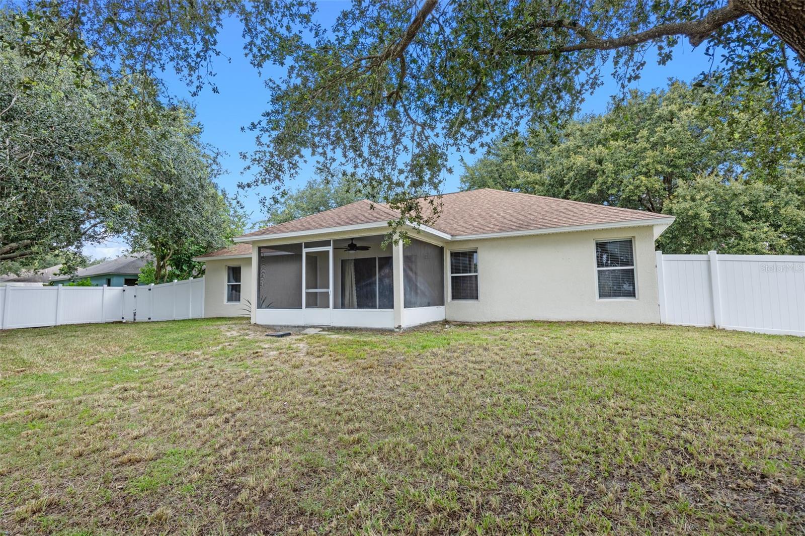 Image 29 of 43 For 2228 Lake Pointe Circle