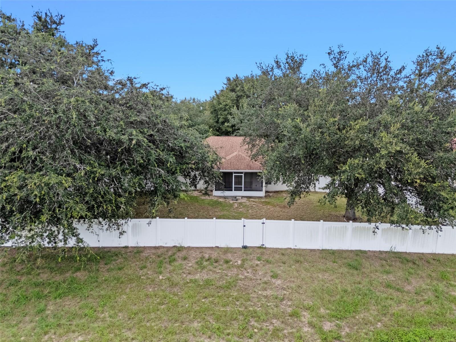 Image 31 of 43 For 2228 Lake Pointe Circle