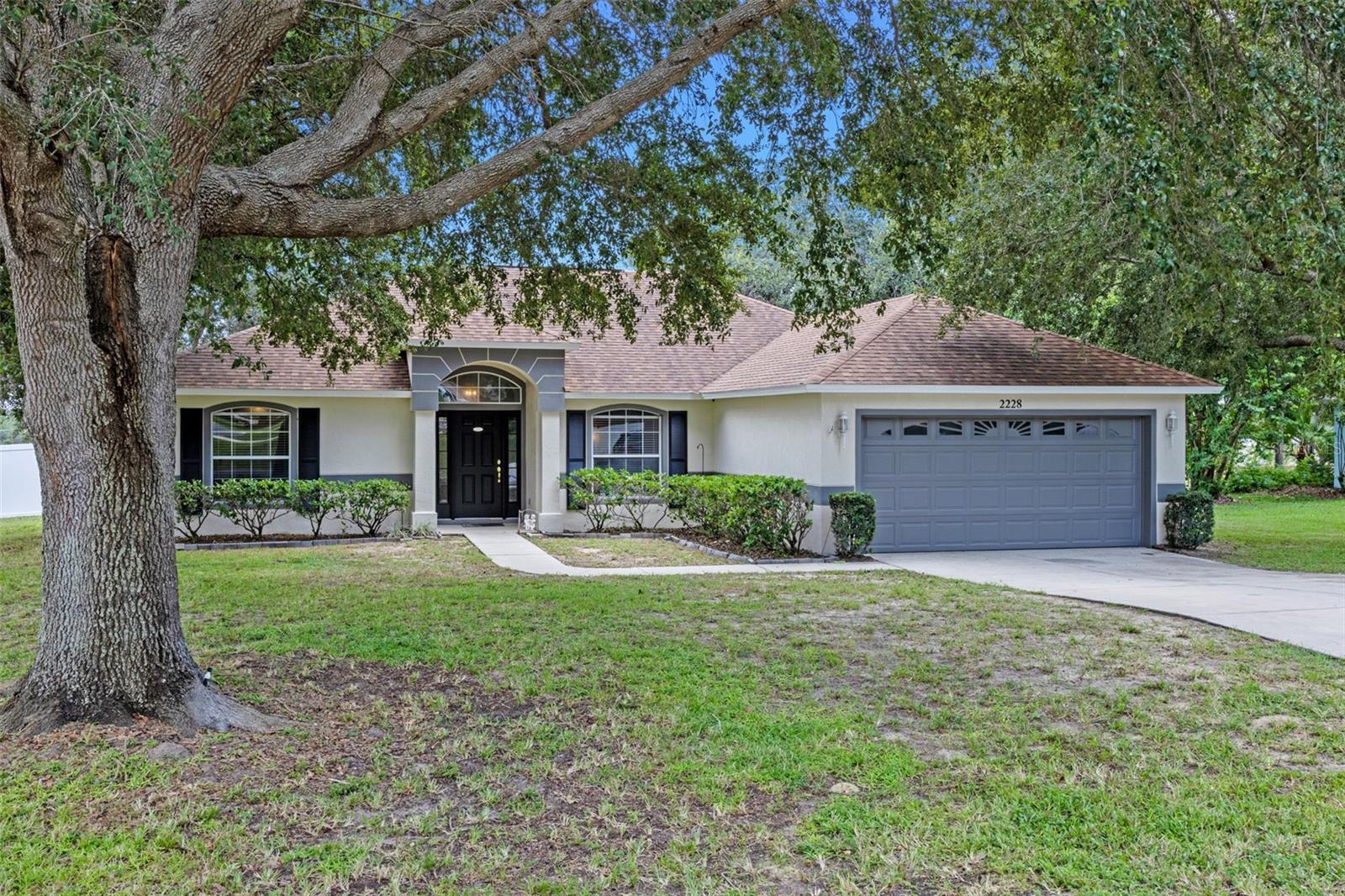 Image 41 of 43 For 2228 Lake Pointe Circle