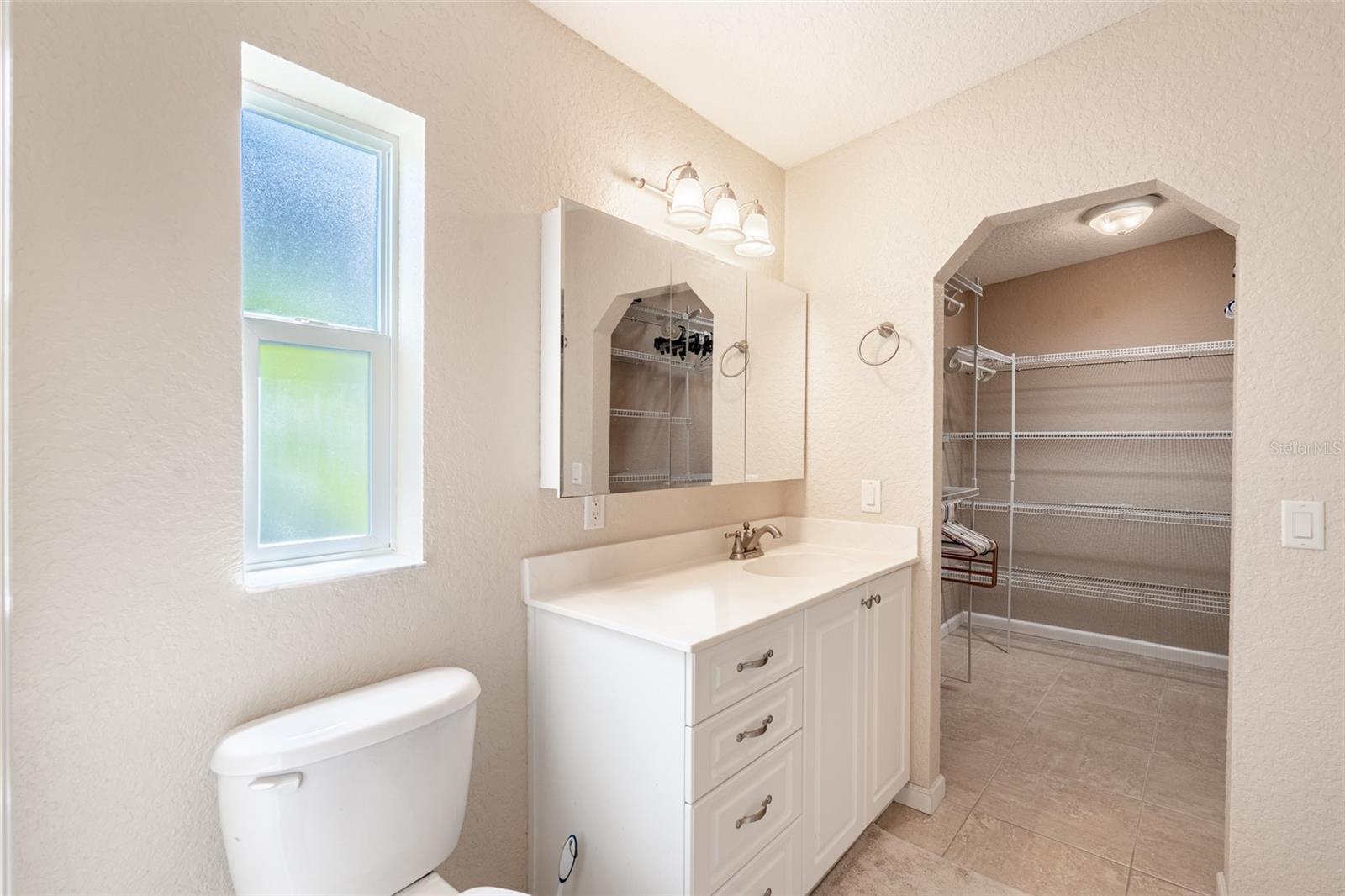 Image 13 of 40 For 2222 St George Drive
