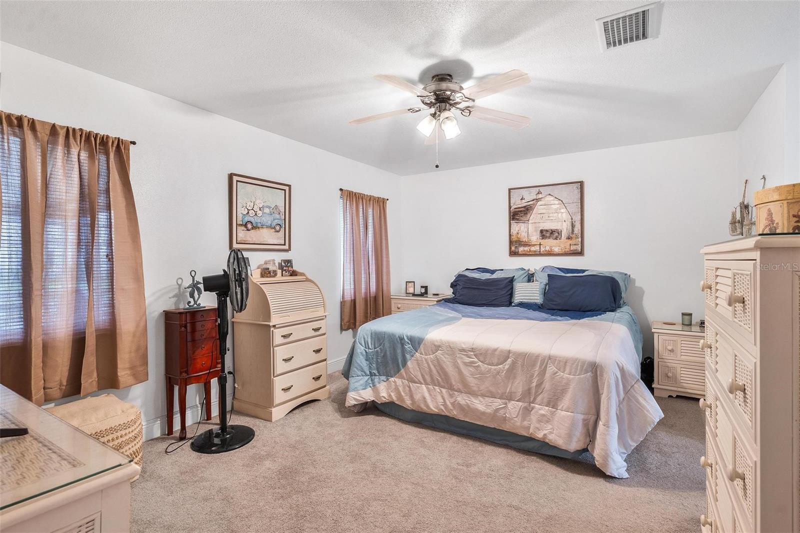 Image 18 of 41 For 1097 Palm Harbor Drive