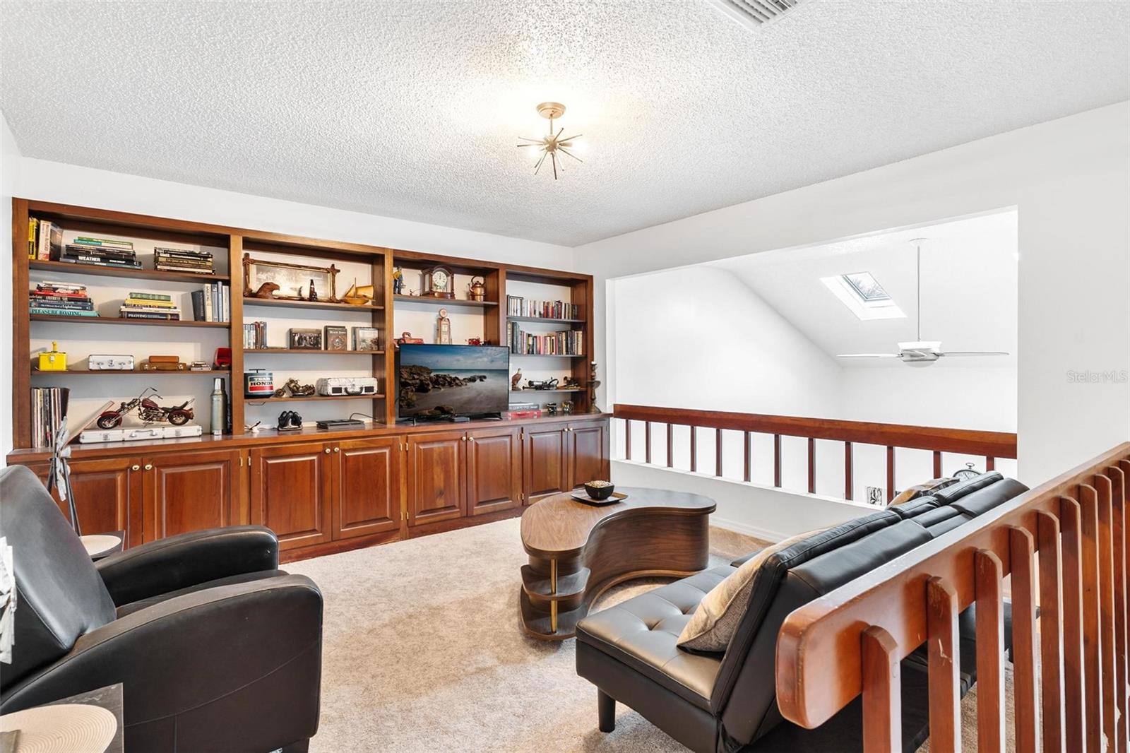 Image 25 of 41 For 1097 Palm Harbor Drive