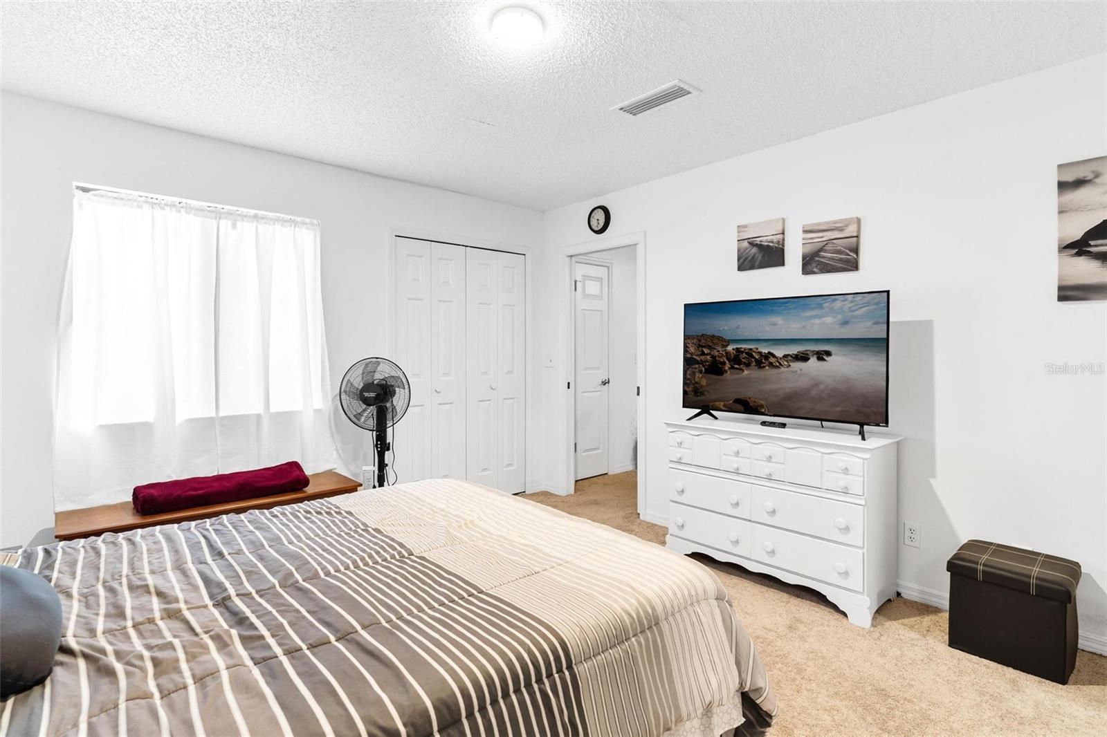 Image 28 of 41 For 1097 Palm Harbor Drive