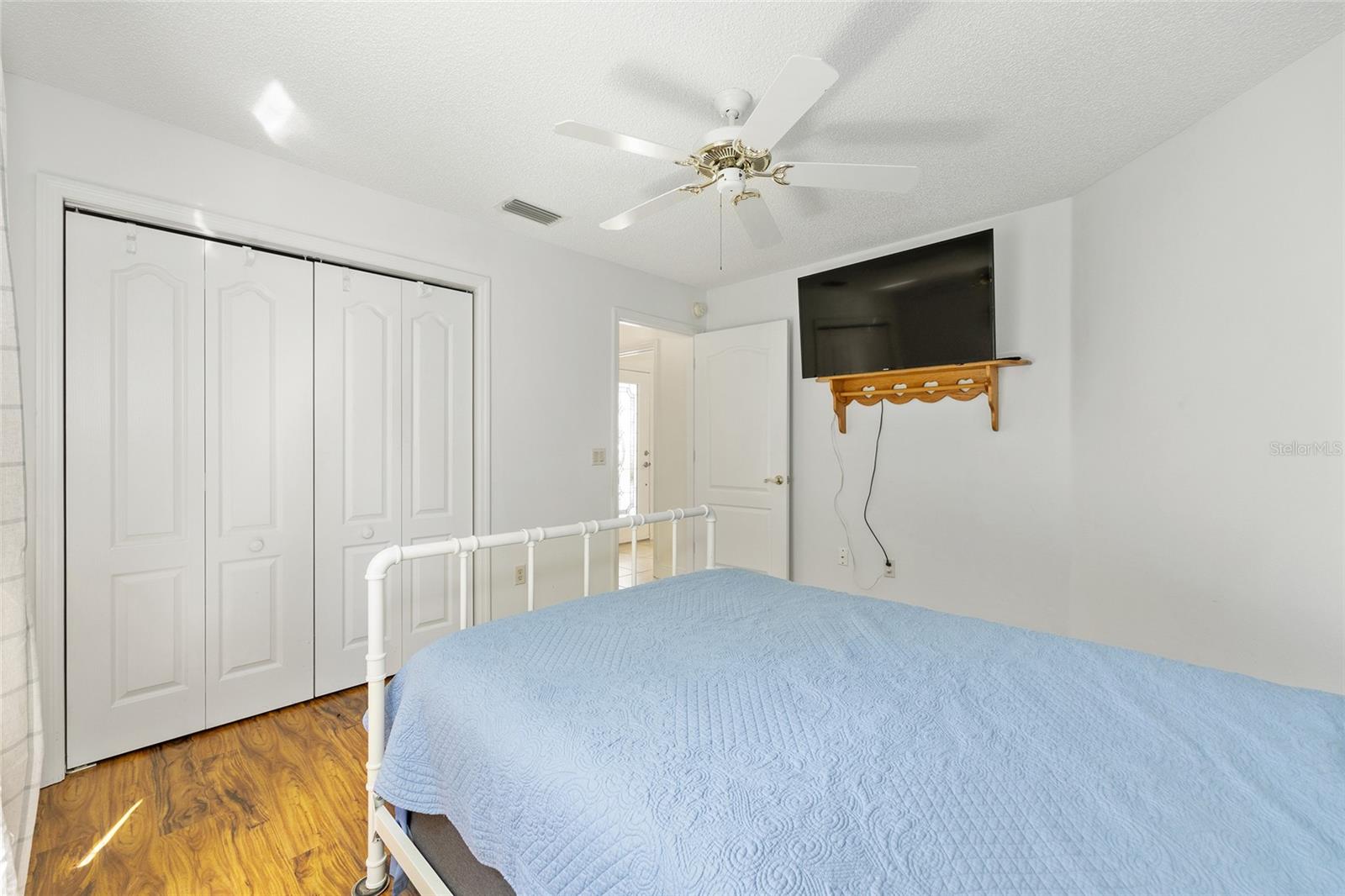Image 38 of 49 For 1185 Oak Forest Drive