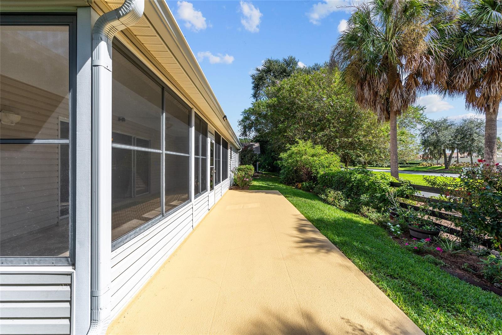 Image 45 of 49 For 1185 Oak Forest Drive