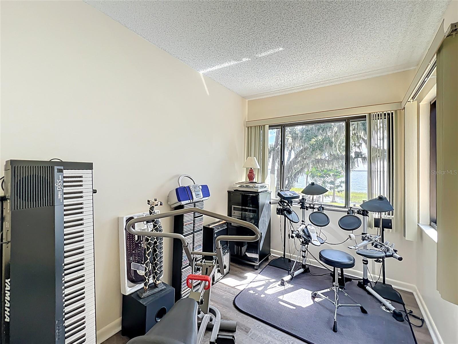 Image 38 of 96 For 35312 Griffin Drive