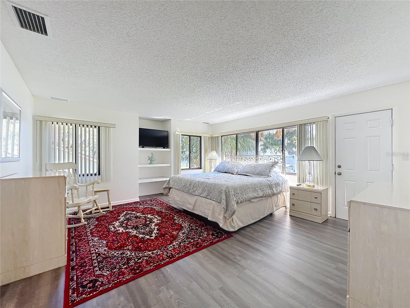 Image 48 of 96 For 35312 Griffin Drive