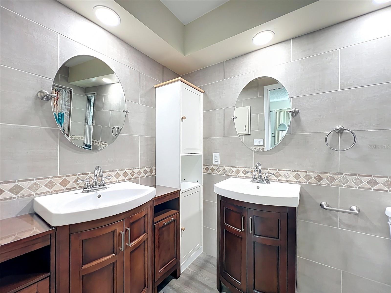 Image 52 of 96 For 35312 Griffin Drive