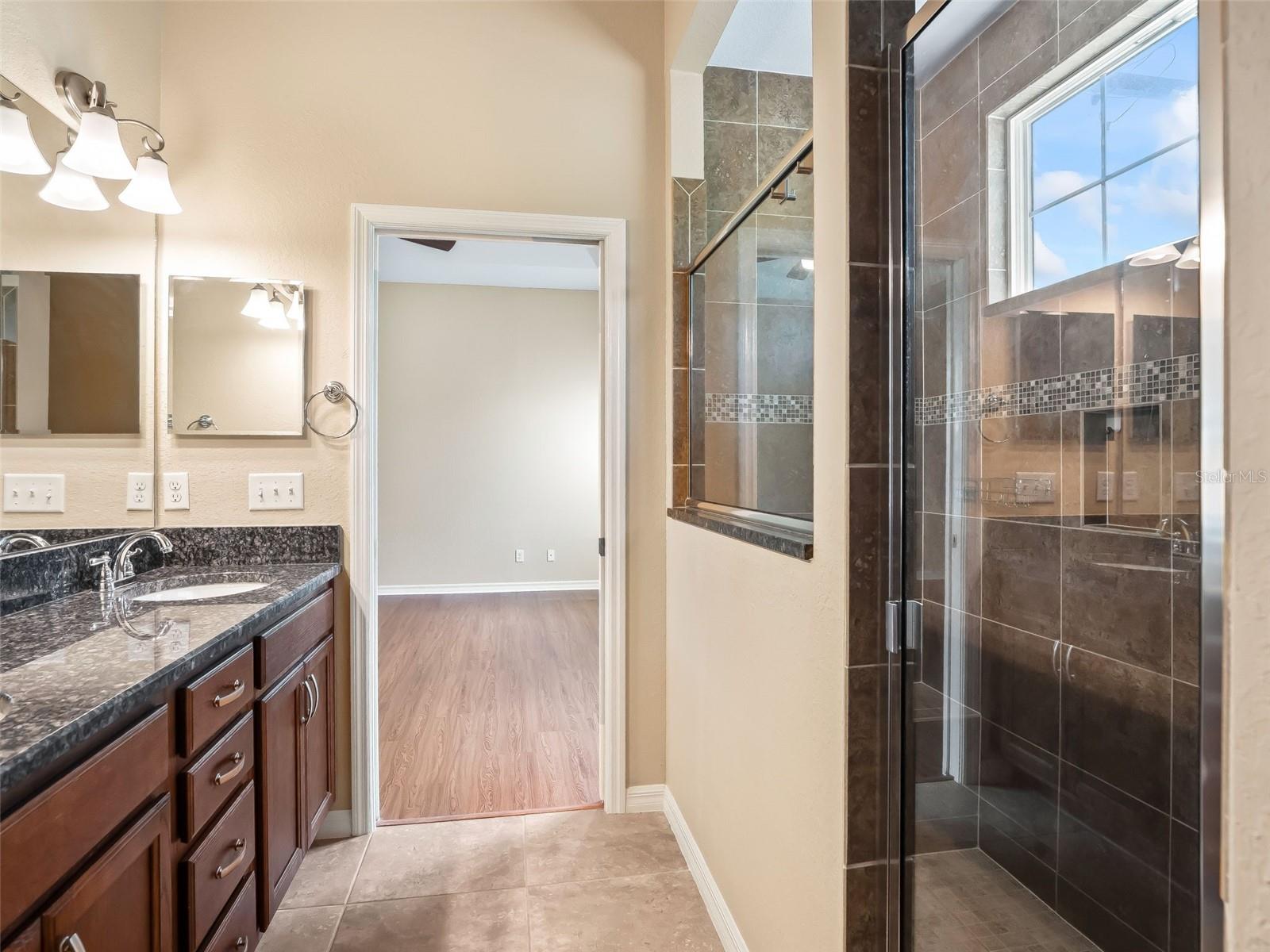 Image 7 of 51 For 10864 171st Street Road