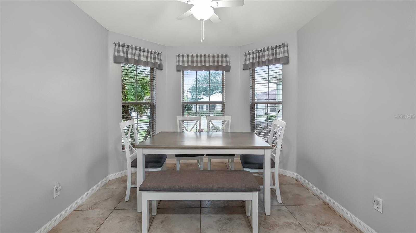 Image 13 of 30 For 21120 Lady Marion Way