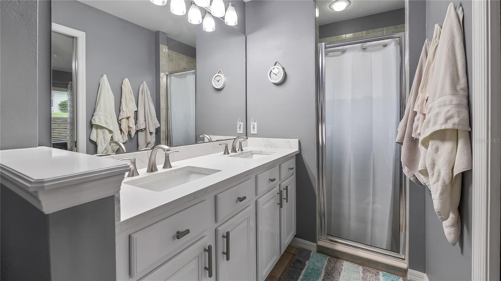 Image 20 of 30 For 21120 Lady Marion Way