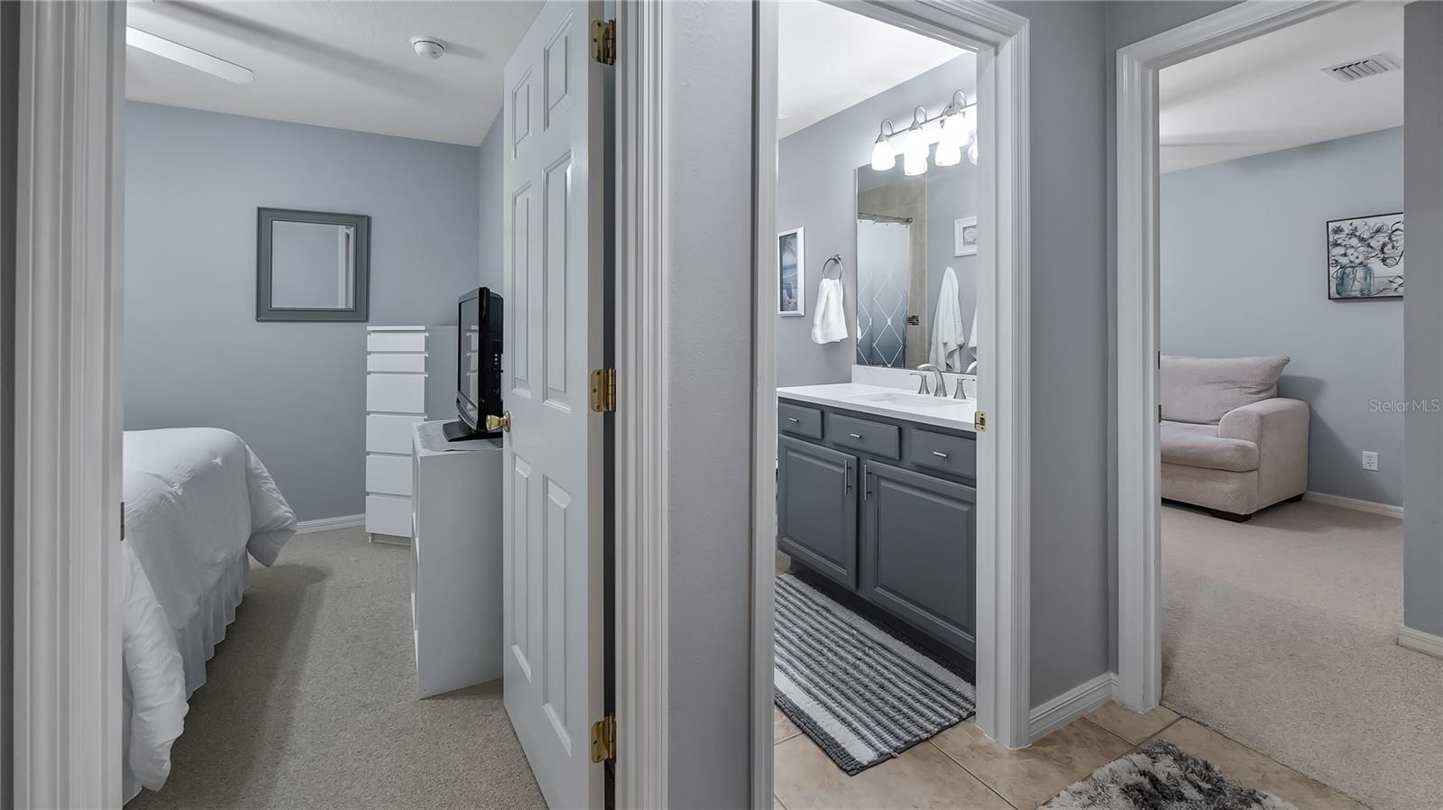 Image 24 of 30 For 21120 Lady Marion Way