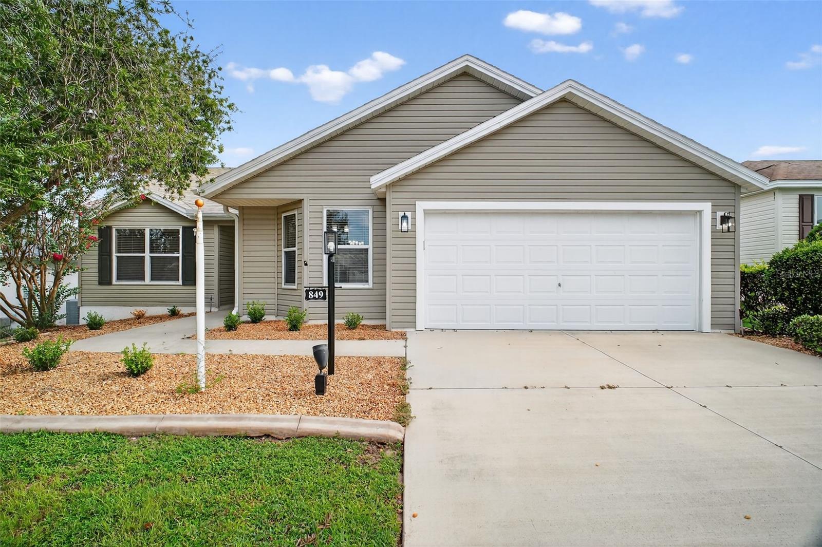 Image 2 of 40 For 849 Yemassee Loop