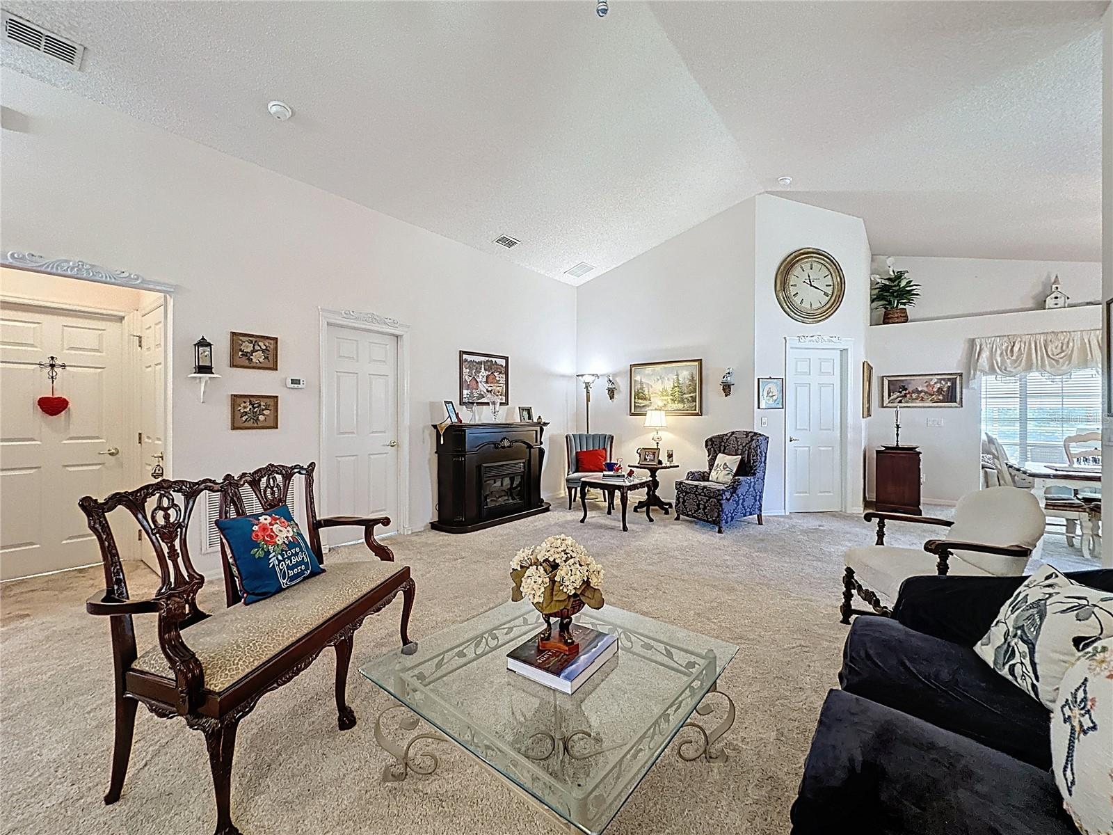 Image 17 of 56 For 3572 Capland Avenue