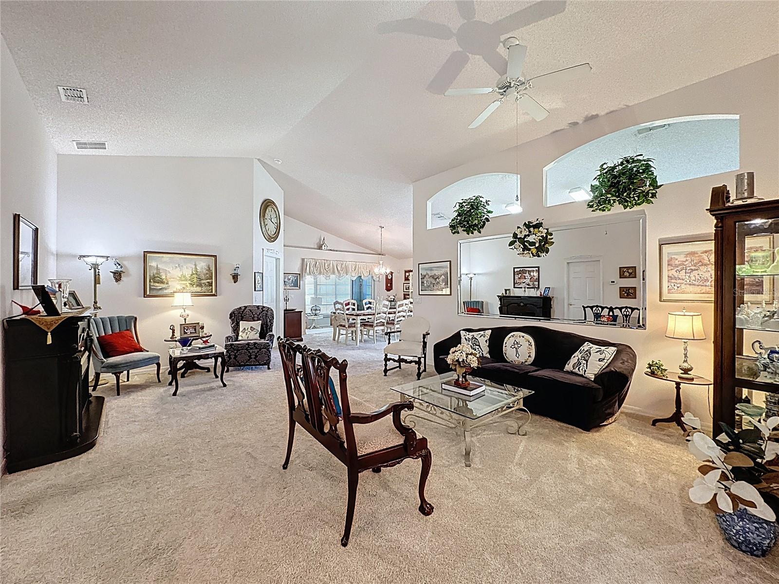 Image 18 of 56 For 3572 Capland Avenue