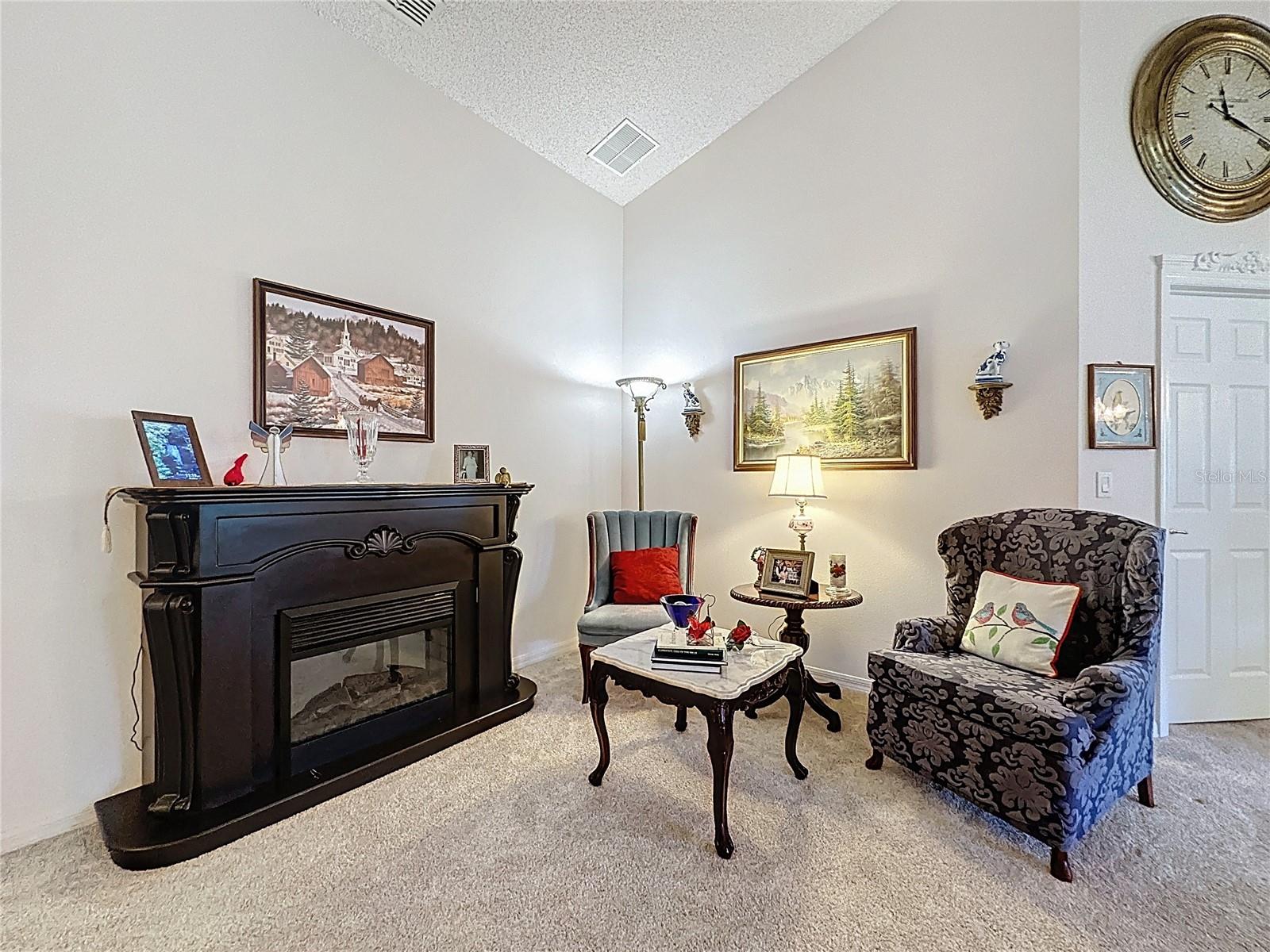 Image 21 of 56 For 3572 Capland Avenue