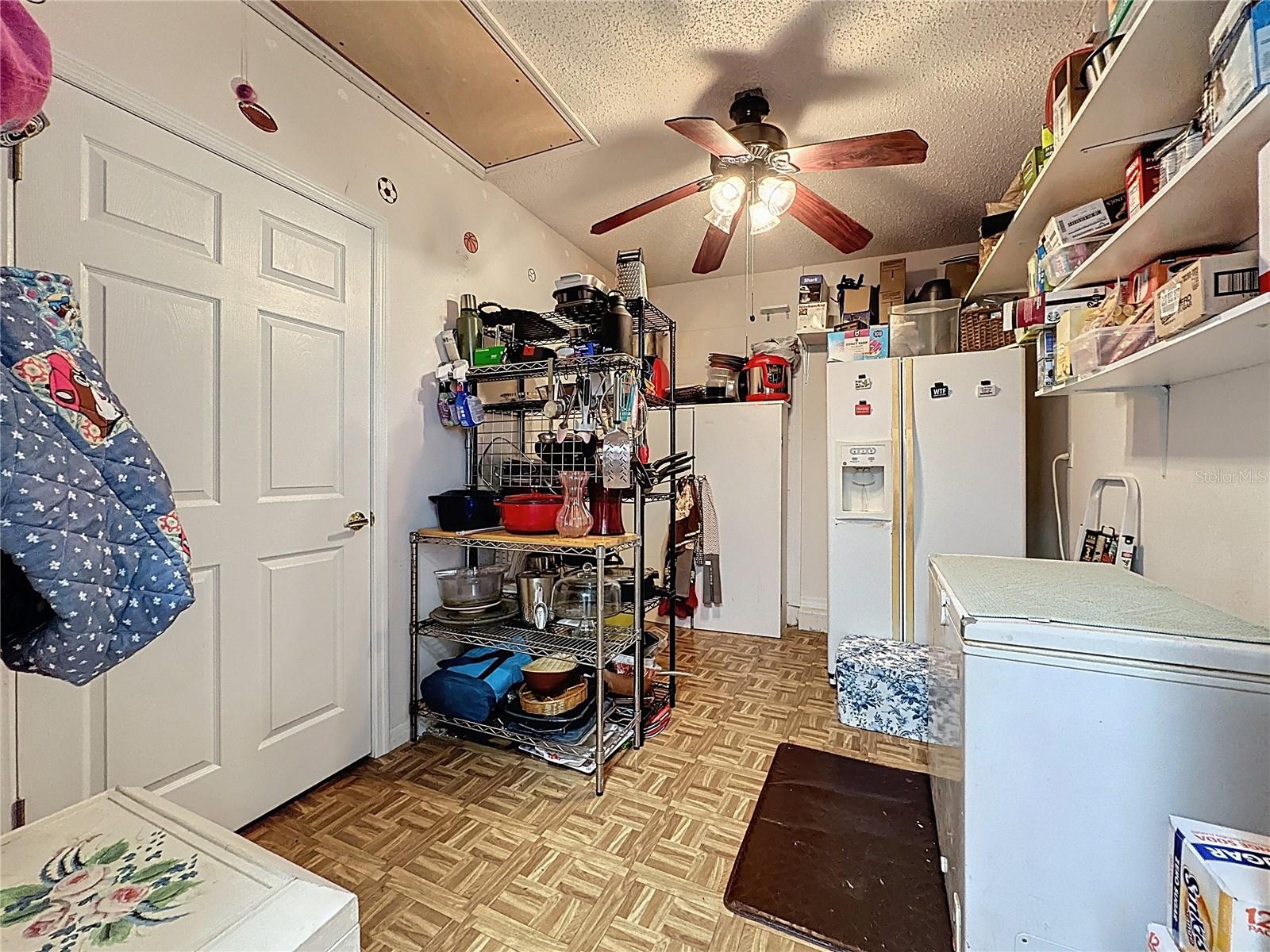 Image 33 of 56 For 3572 Capland Avenue