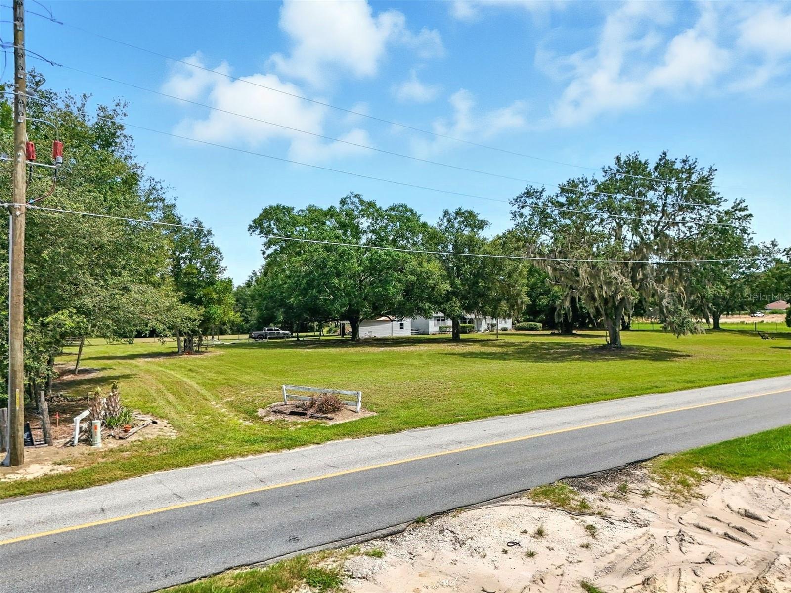 Image 10 of 44 For 37820 Rolling Acres Road