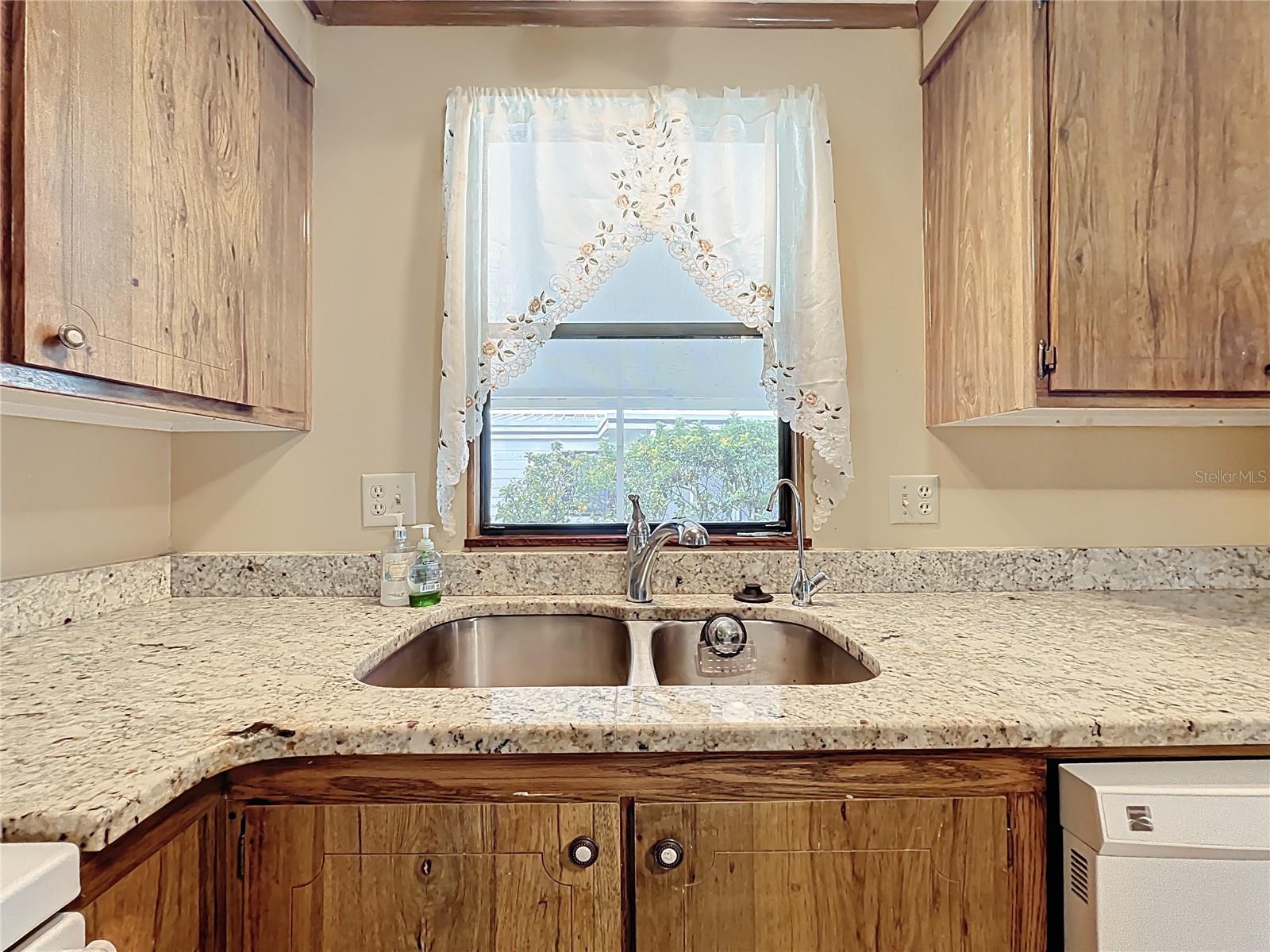 Image 16 of 41 For 1440 Nassau Circle