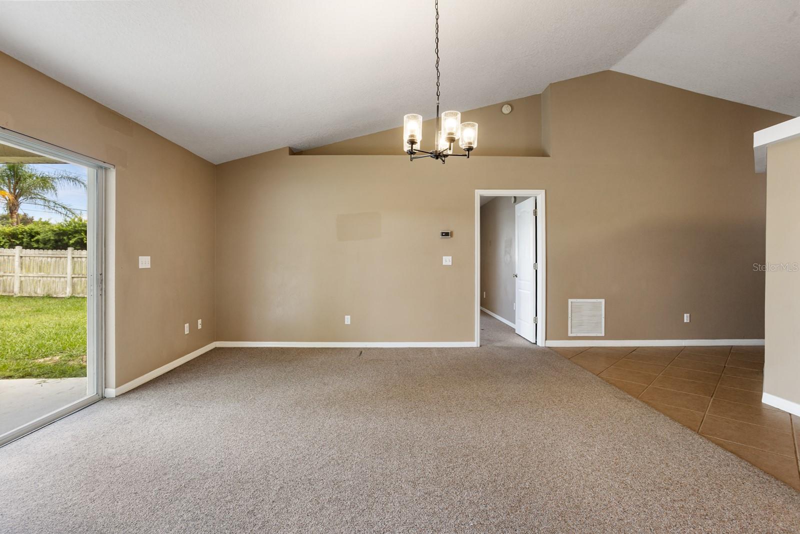 Image 19 of 38 For 9839 Crenshaw Cir