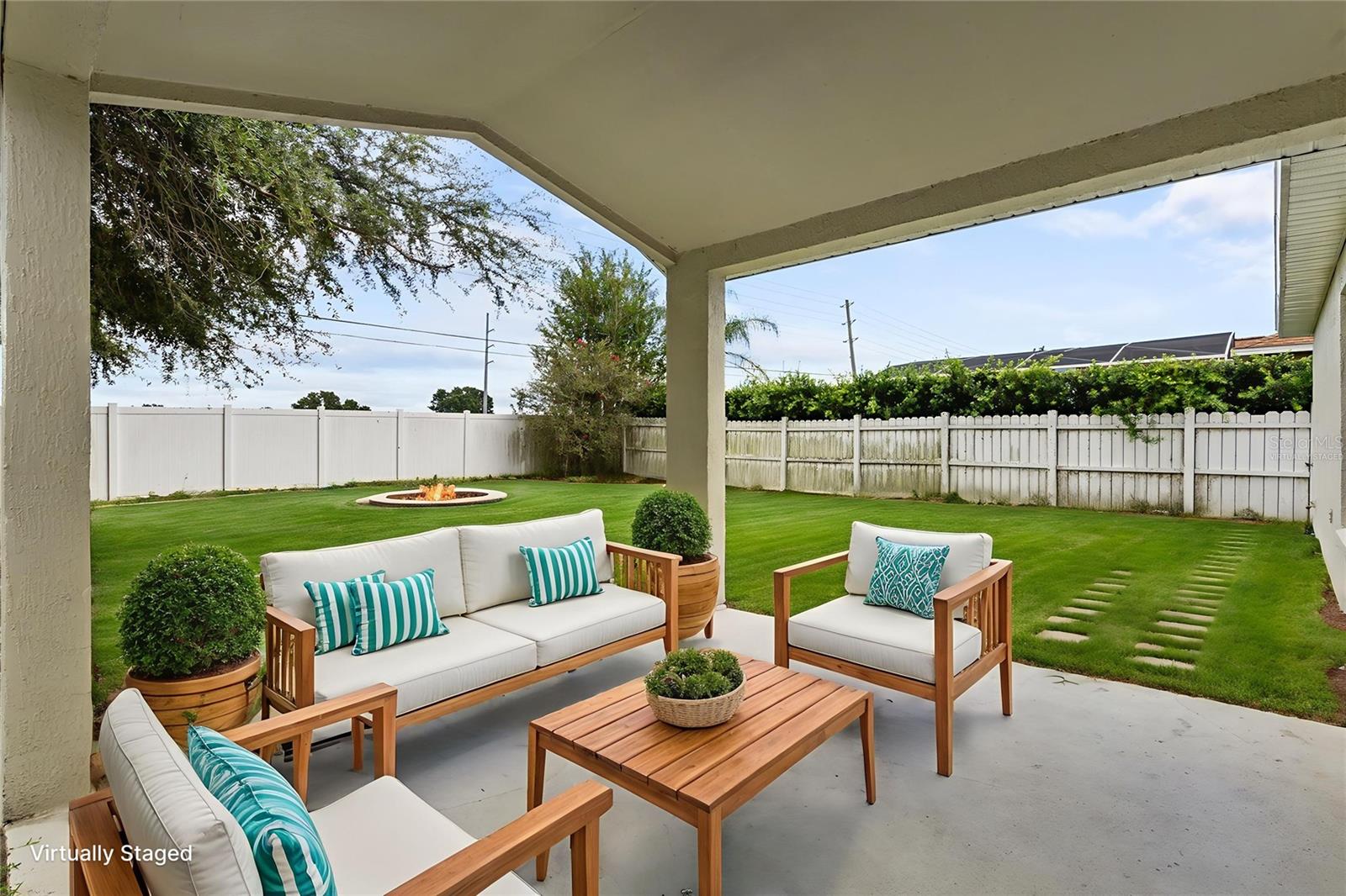 Image 27 of 38 For 9839 Crenshaw Cir