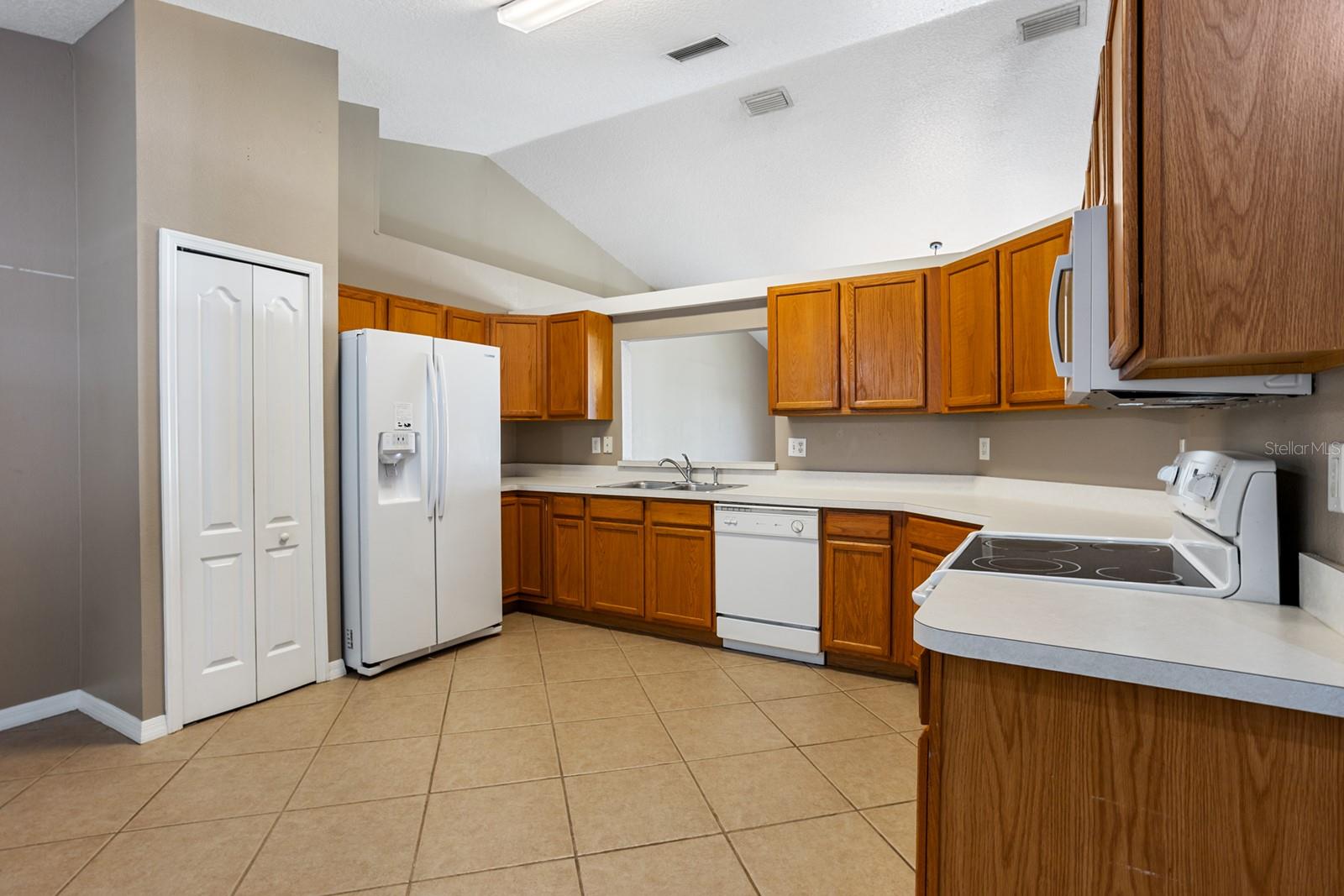 Image 9 of 38 For 9839 Crenshaw Cir