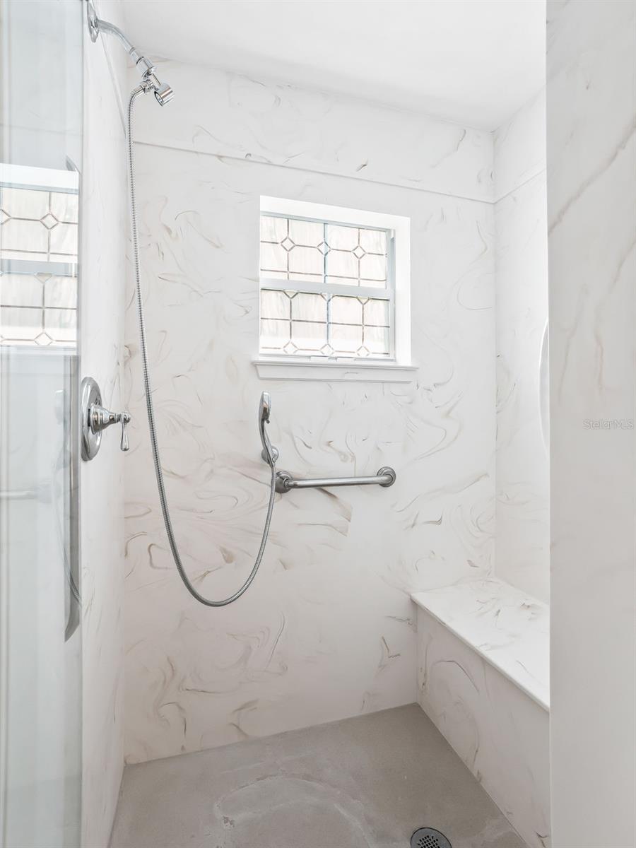 Image 25 of 51 For 12321 176th Loop