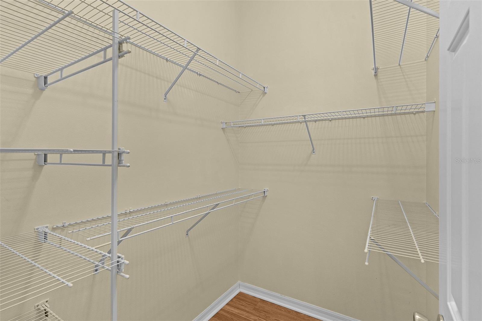 Image 24 of 44 For 912 Ventura Drive