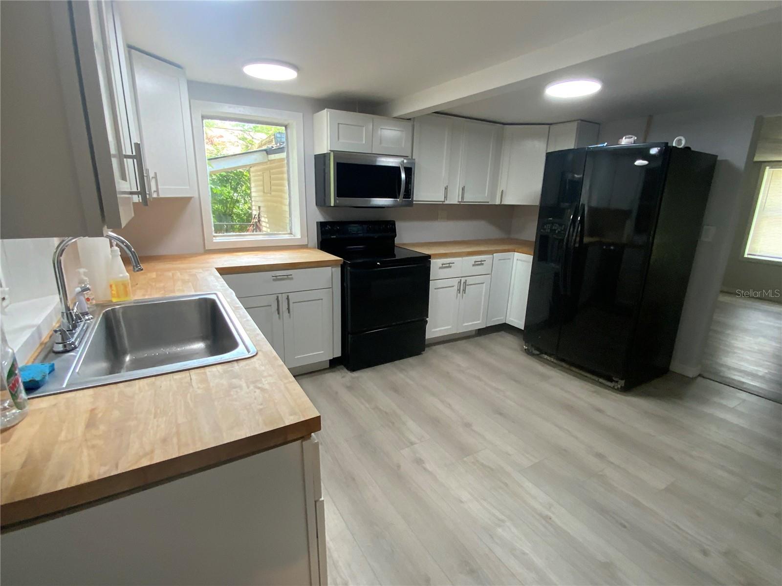 Image 3 of 15 For 1116 19th Street