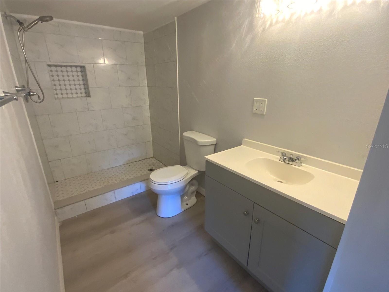 Image 5 of 15 For 1116 19th Street