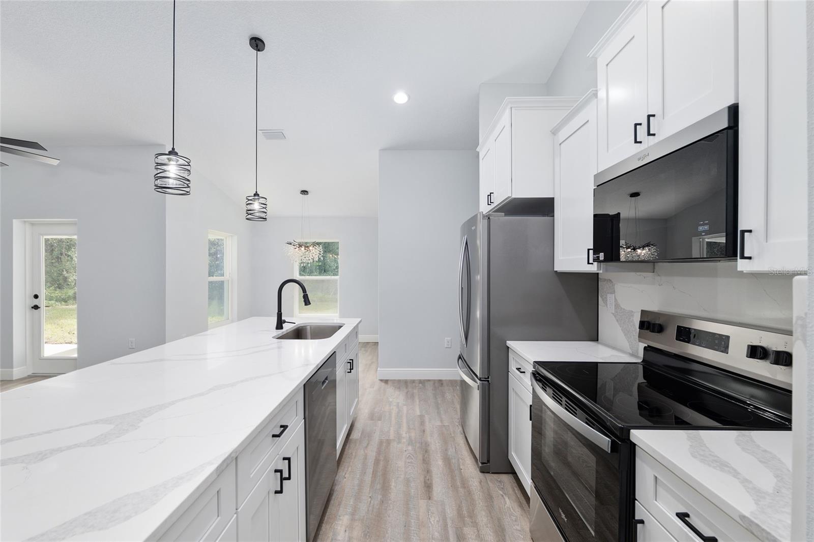 Image 15 of 45 For 595 Byrd Loop