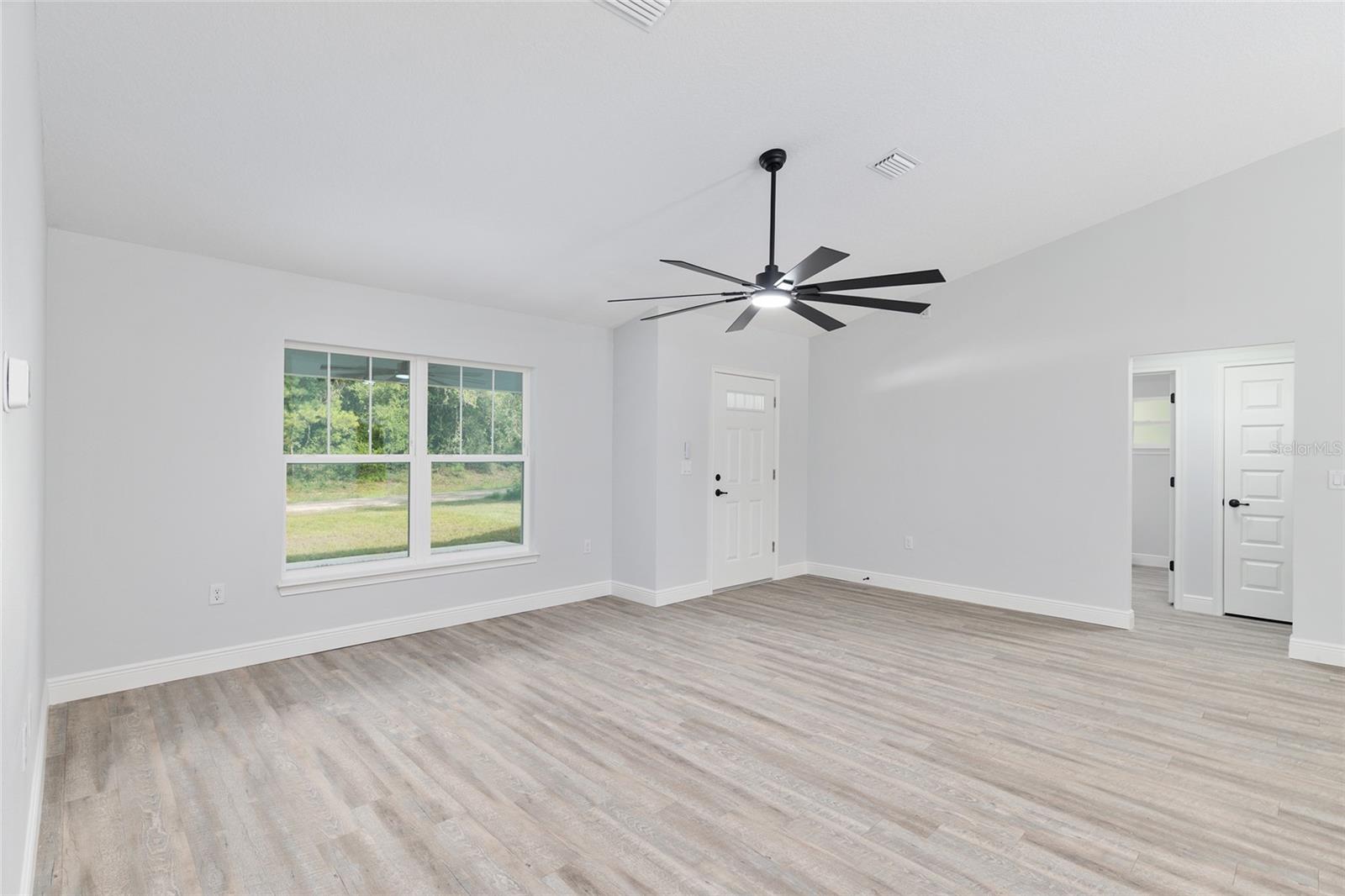 Image 22 of 45 For 595 Byrd Loop